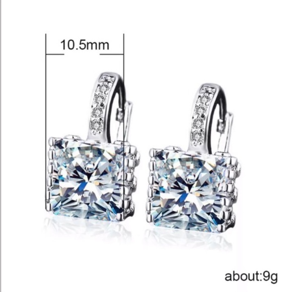 New lady silver white halo diamond stud Earrings - Picture 2 of 6